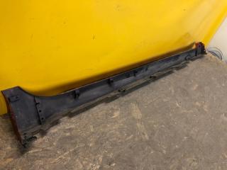 Накладка порога наружная левая NISSAN LEAF 18-