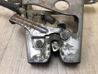 Замок спинки сиденья правый CAMRY 40 06-11