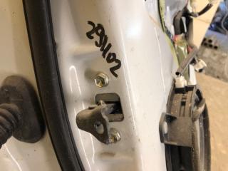 Ограничитель двери задний правый TOYOTA RAV4 13-19 Б/У Ограничитель двери задний правый TOYOTA RAV4 13-19