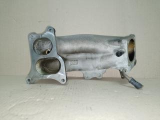 Патрубок впускного коллектора TEANA J31 03-07 2.3