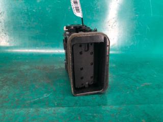 Дефлектор воздушный левый INFINITI M25/M37/M56/Q70/M35H 10-16 Седан 3.7 VQ37VHR