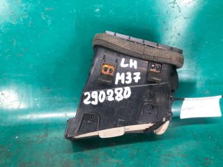 Дефлектор воздушный левый M25/M37/M56/Q70/M35H 10-16 2010 Седан 3.7 VQ37VHR