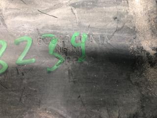 Подкрылок передний левый M25/M37/M56/Q70/M35H 10-16 2010 Седан 3.7 VQ37VHR