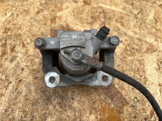 Суппорт тормозной задний левый CAMRY 50 12-15