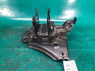 Кронштейн усилителя переднего бампера левый OUTBACK 03-09 BP 2005 2.5 EJ253