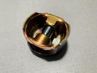 Поршень правый AVALON 99-05 1999 3.0 1MZFE