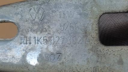 Петля крышки багажника правая VOLKSWAGEN JETTA 05-10