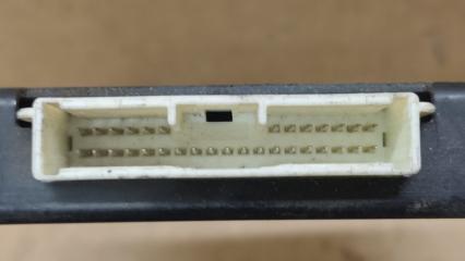 Блок управления раздаточной коробкой RAV4 05-12