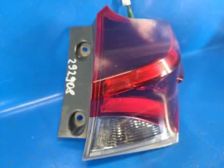 Фонарь наружный правый TOYOTA AURIS 13-18