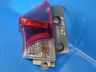 Фонарь наружный левый TOYOTA AURIS 13-18