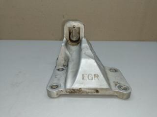 Кронштейн опоры двигателя правый INFINITI M35/M45 04-10 3.5 VQ35DE