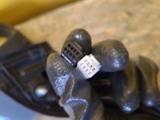 Зеркало правое LEAF 18-