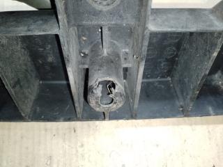 Кронштейн переднего бампера SUBARU LEGACY 03-09 BL/BP