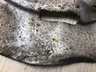 Защита тормозного диска передняя правая LS600HL 06-17