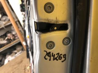 Замок двери передний правый TOYOTA AVENSIS 03-08