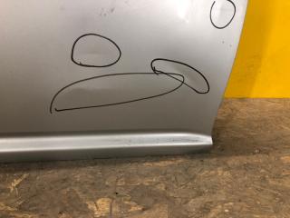 Дверь передняя правая AVENSIS 03-08