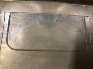 Бампер передний YARIS 05–11