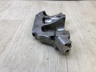 Кронштейн двигателя правый SOLARA 03-09 COUPE 2.4 2AZFE