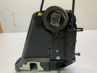 Замок двери задний левый YARIS 05–11