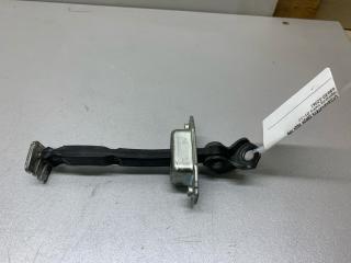 Ограничитель двери задний левый YARIS 05–11