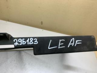 Дефлектор радиатора LEAF 10-17