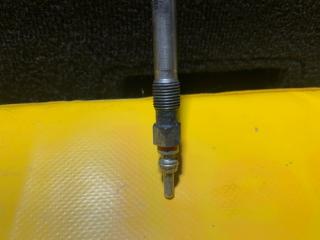 Свеча накала CAYENNE 10-18 2013 CNRB 3.0 DIESEL