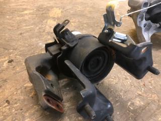 Подушка двигателя RAV4 18-