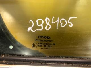 Стекло двери глухое заднее правое AVENSIS 08-18