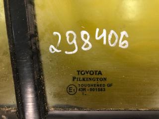 Стекло двери заднее правое AVENSIS 08-18