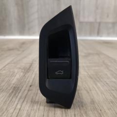 Кнопка открывания багажника внутренняя VOLKSWAGEN PASSAT B7 11-15 2014 Б/У Кнопка открывания багажника внутренняя VOLKSWAGEN PASSAT B7 11-15 2014