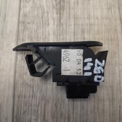 Кнопка открывания багажника внутренняя PASSAT B7 11-15 2014 Седан 2.5 CBUA