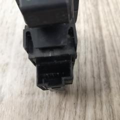 Кнопка открывания багажника внутренняя PASSAT B7 11-15 2014 Седан 2.5 CBUA