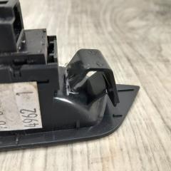 Кнопка открывания багажника внутренняя PASSAT B7 11-15 2014 Седан 2.5 CBUA