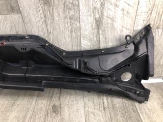 Пластик под лобовое стекло / Жабо VENZA 09-16 2009 3.5 2GR-FE