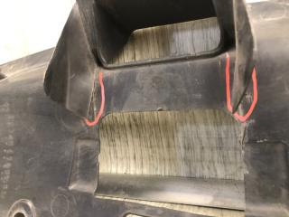 Накладка замка капота OUTLANDER XL 05-13 2010 3.0 6B31