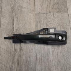 Ручка двери наружная передняя левая DODGE DURANGO 11- (WD) Б/У Ручка двери наружная передняя левая DODGE DURANGO 11- (WD)