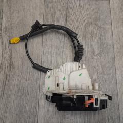 Замок двери передний левый DODGE DURANGO 11- (WD)