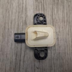 Датчик удара передний DODGE DURANGO 11- (WD) Б/У Датчик удара передний DODGE DURANGO 11- (WD)