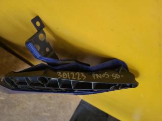 Кронштейн переднего бампера (на крыле) левый PRIUS 16-