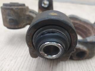 Цапфа задняя левая VENZA 09-16 2009 3.5 2GR-FE