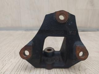 Кронштейн передний TOYOTA VENZA 09-16 3.5 2GR-FE