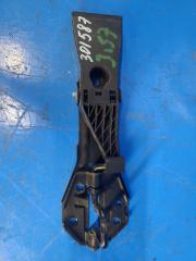 Крюк замка капота AUDI A6 (C7) 11-18 2011