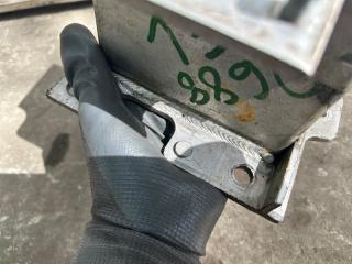 Кронштейн усилителя переднего бампера левый PATHFINDER R52 12-21 2013 3.5 VQ35DE