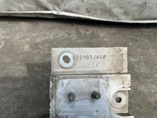 Кронштейн усилителя заднего бампера правый PATHFINDER R52 12-21 2013 3.5 VQ35DE