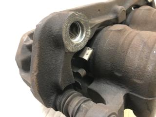 Суппорт тормозной передний правый NV200 USA 13- 2013 2.0 MR20DE