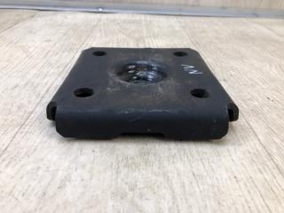 Крепление рессоры NISSAN NV200 USA 13- 2.0 MR20DE