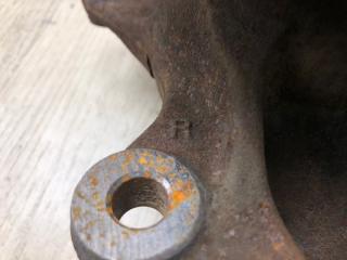 Кулак поворотный передний правый FIESTA 08-17 2017 1.6 C16HDEZ