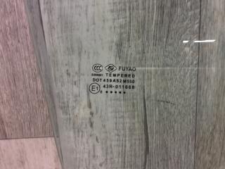 Стекло двери переднее правое ALTIMA L33 12-18