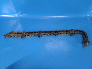 Кронштейн заднего бампера левый 200 10-14 2013 3.6 ERB