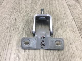 Петля крышки багажника OUTLANDER XL 05-13 2010 3.0 6B31